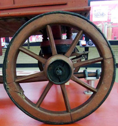 1798 manlius  coffee mill  pumper 4