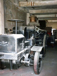 1902 the front drive motor co. 3