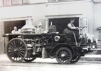 1906 Motorized Steamer