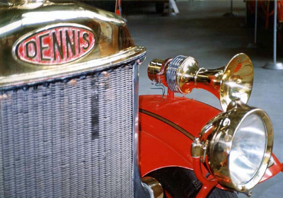 1933