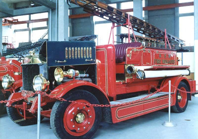 1933 Dennis