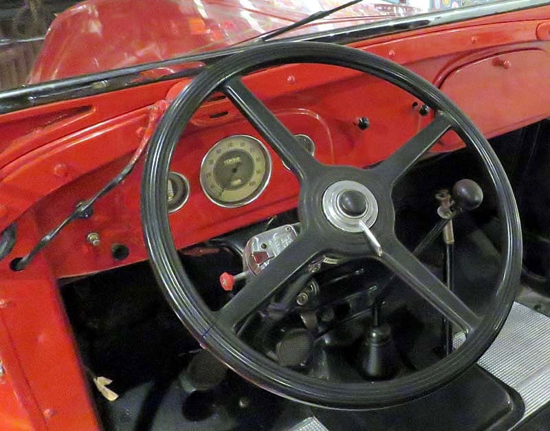 1935 ford pirsch fire engine 2