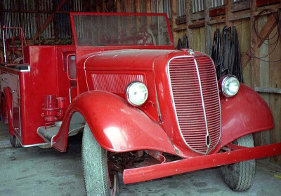 1937 Ford 