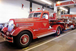 1937 seagrave 100 foot aerial ladder