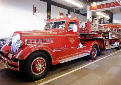 1937 Seagrave Aerial