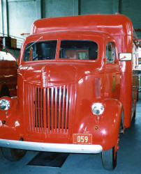 1942 ford  3  2