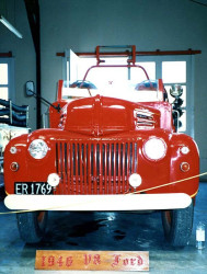 1946 ford 3