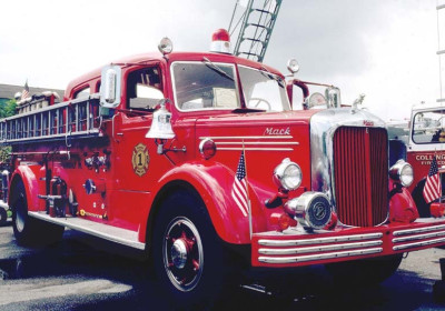 1946 Mack