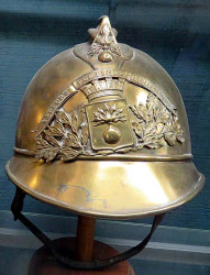 french fire helmet ca. 1950