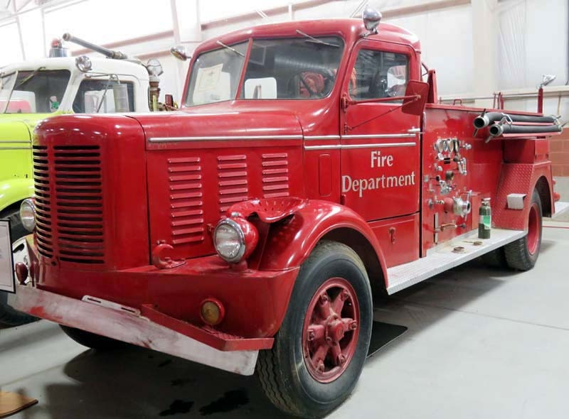 1953 fwd 500 gal. pumper 2