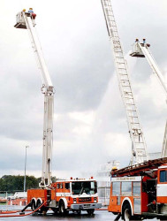 1981 mack tower 4