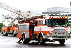 1982 mack  2 