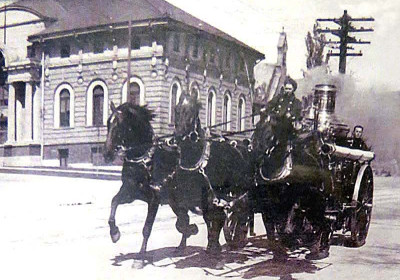 Horse-drawn Steamer